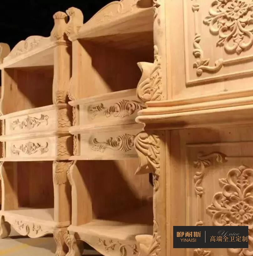第十一步：木磨。把木頭表面的毛刺打磨掉，有小坑挖或黑疤的地方挖掉后填補起來、并打磨光滑。